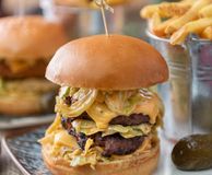 Dell Boyz American Diner & Bar