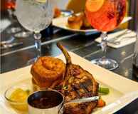 Square Grill Restaurant & Piano Bar