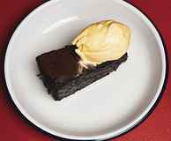 UNDR / HOUSE OF FLAVAZ