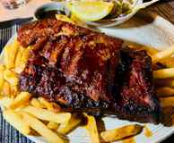 Dundee's on the Waterfront