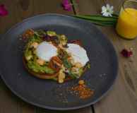 Etérna Café and Dine 24/7