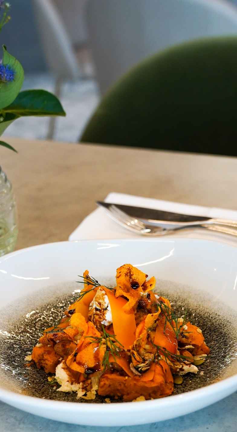 Above 8 Bar & dining: Book any time at everyday prices