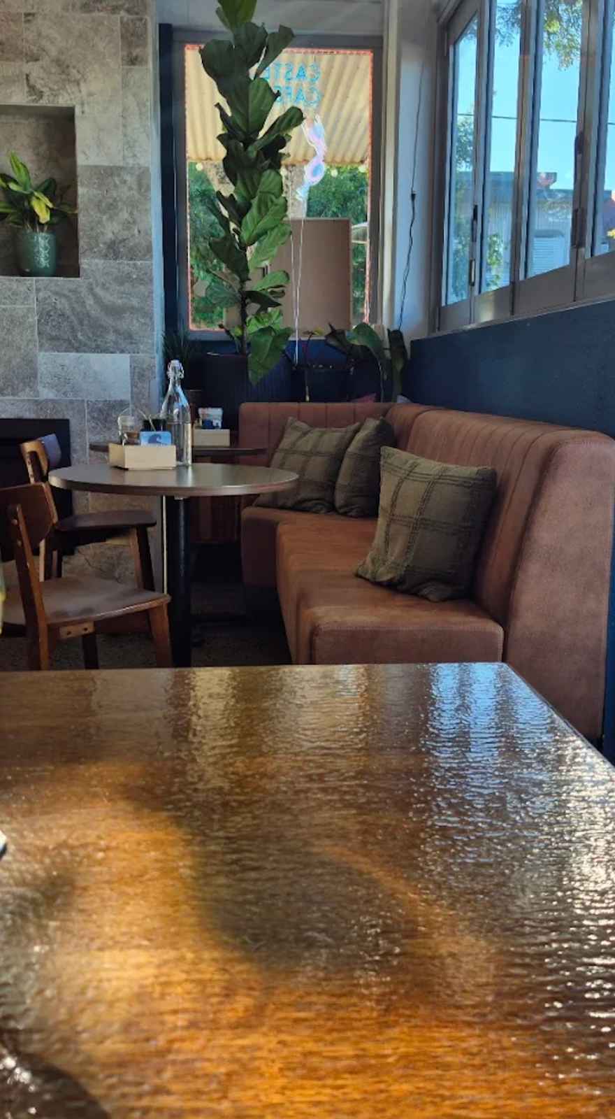Castello Cafe Bar