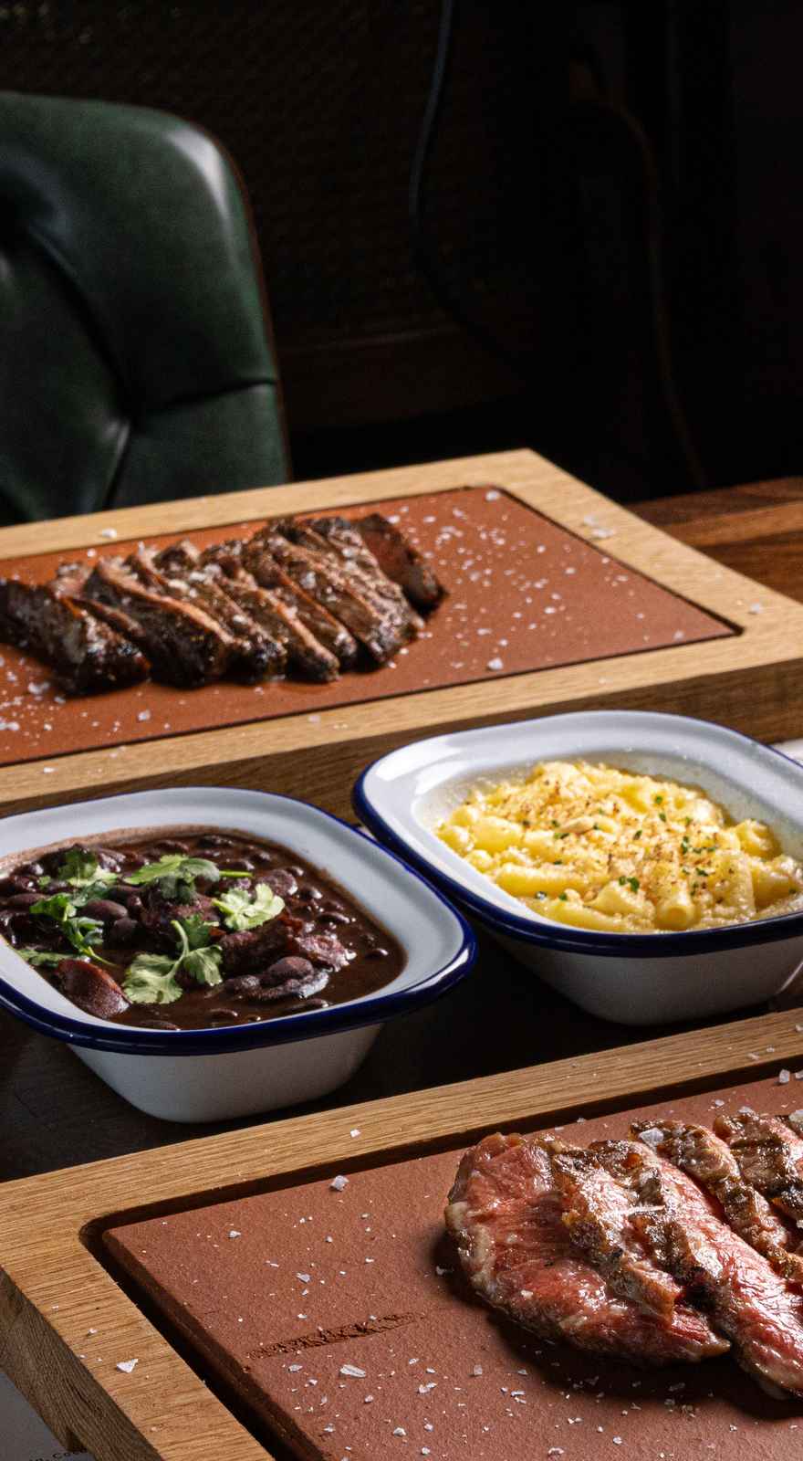 Estabulo Leeds The Light