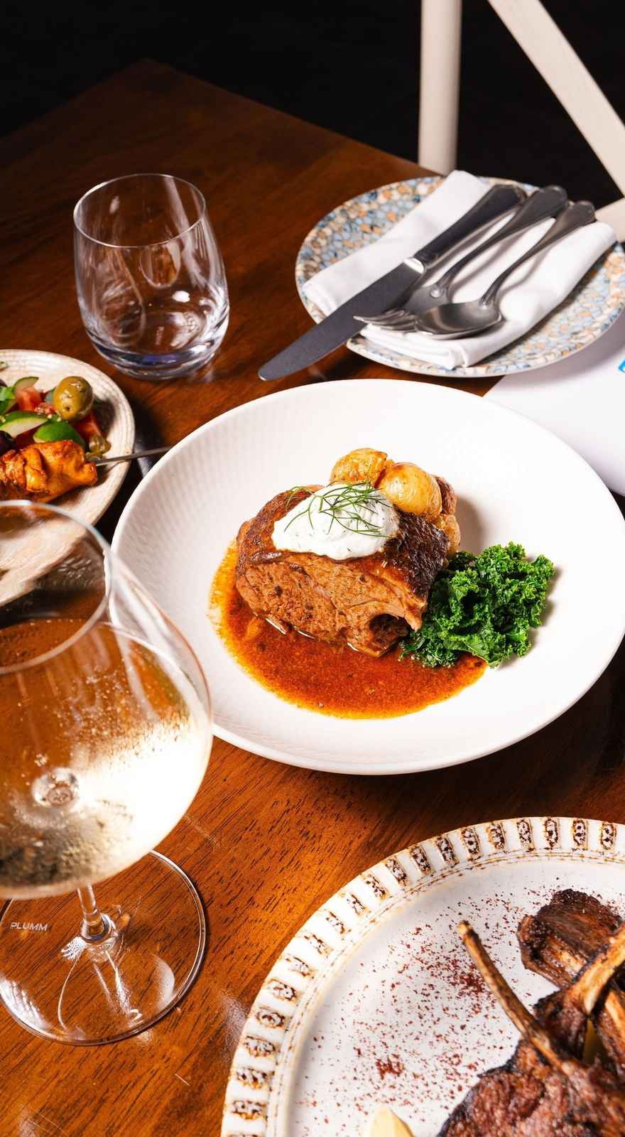 Lyra Greek Restaurant