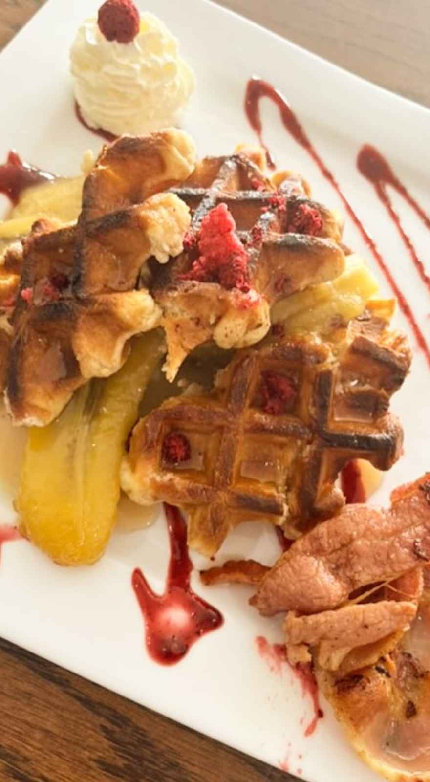 High Tide Cafe & Eatery