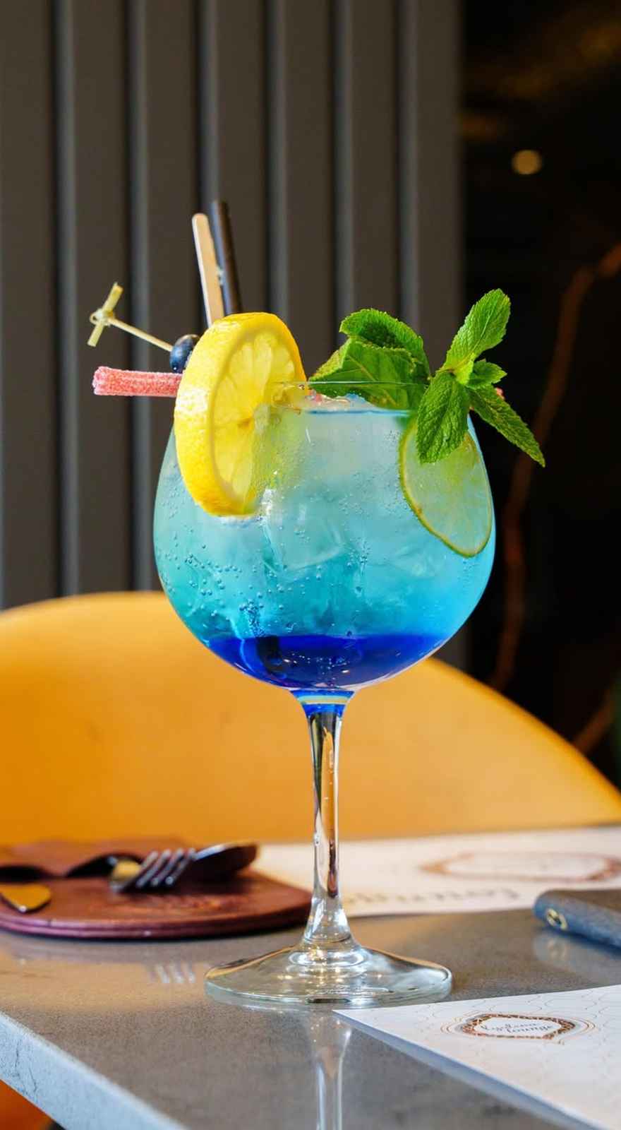 Lyalena Lounge