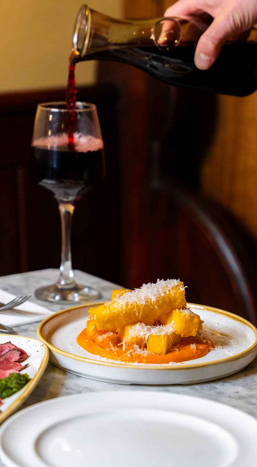 Clara's Deli, Wine & Bistro