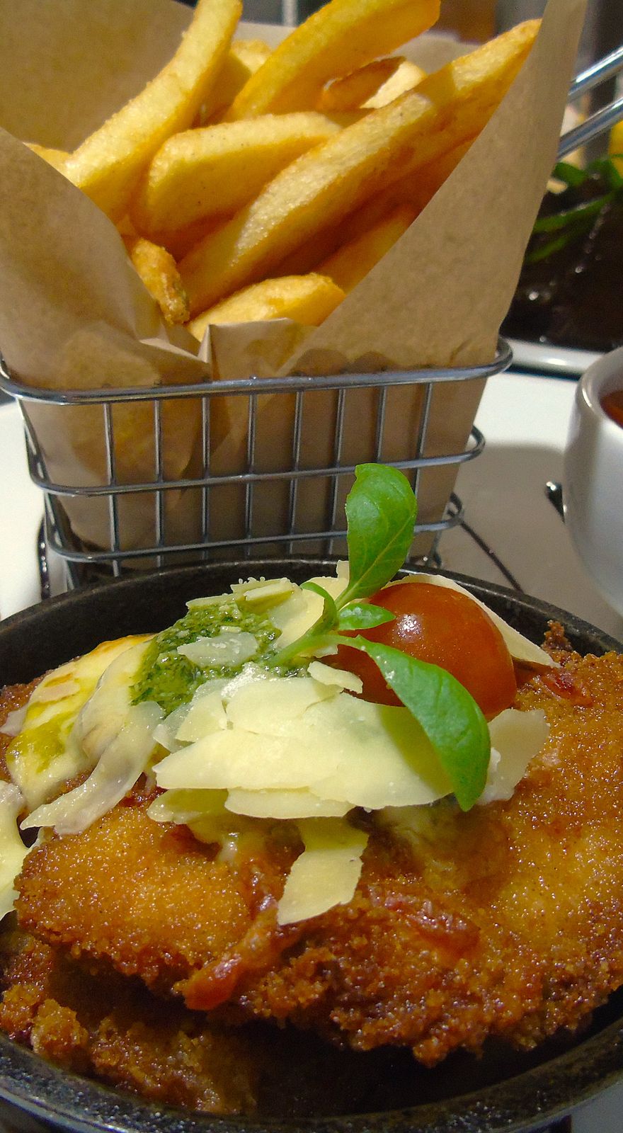 Mike's Bistro & Taproom