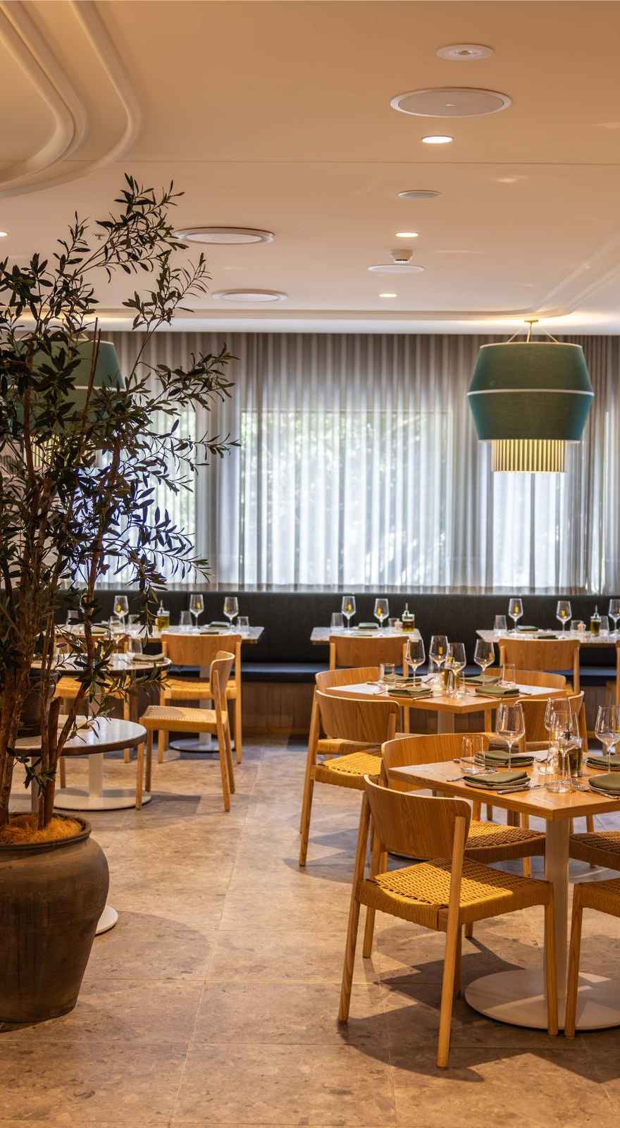 Ela Ela @ The Bristol, Sydney CBD