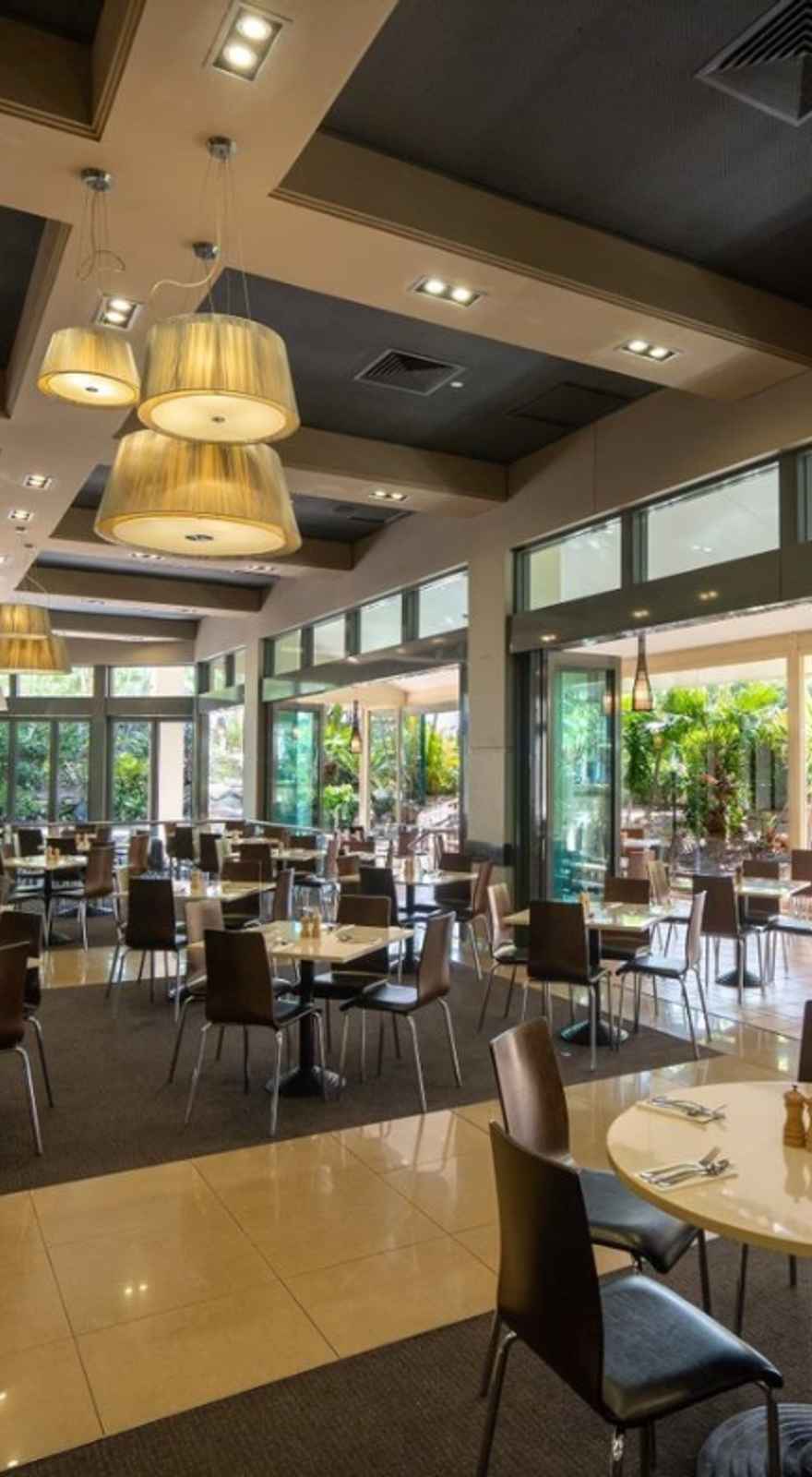 Waves Buffet Restaurant