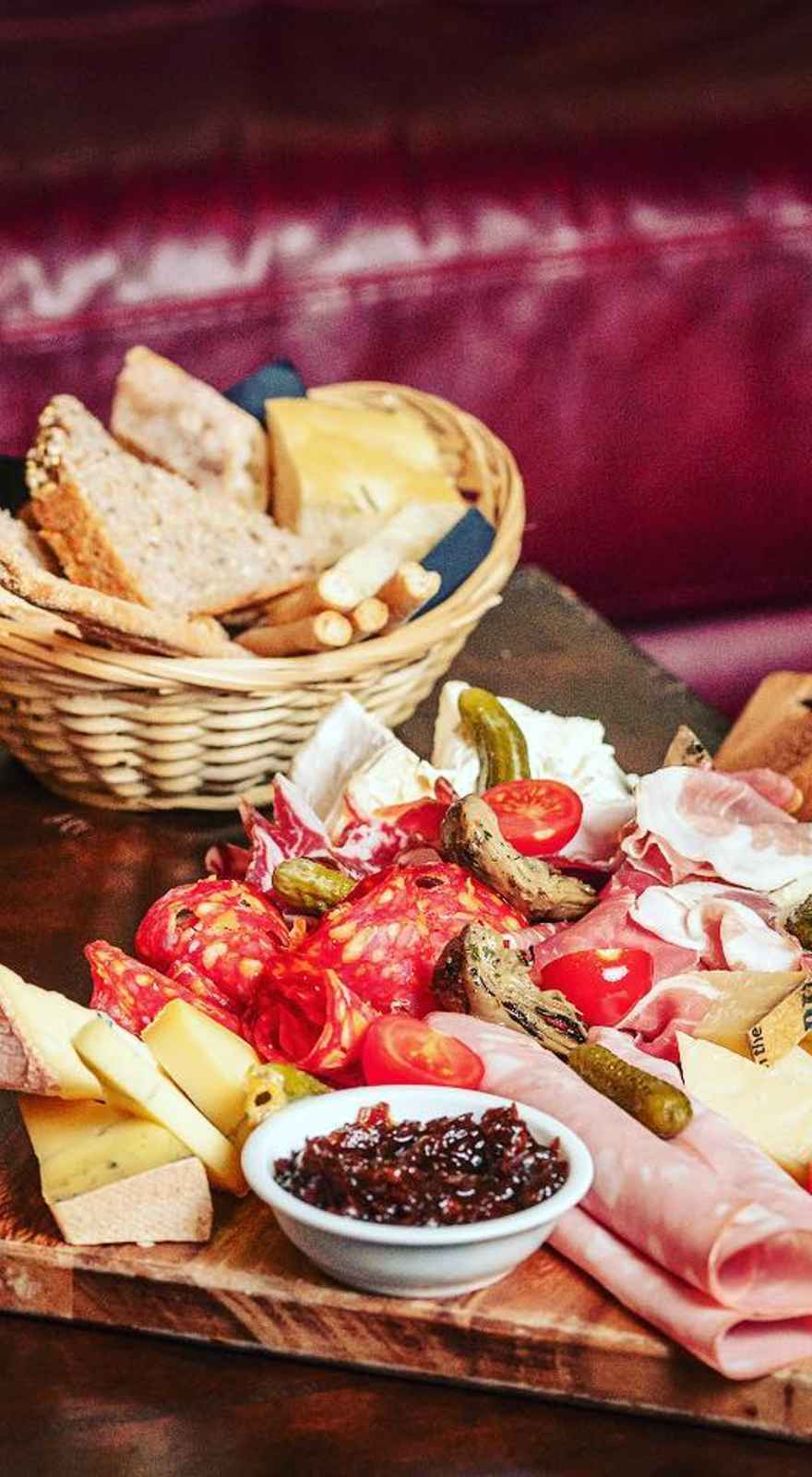 Cecilia's Wine House