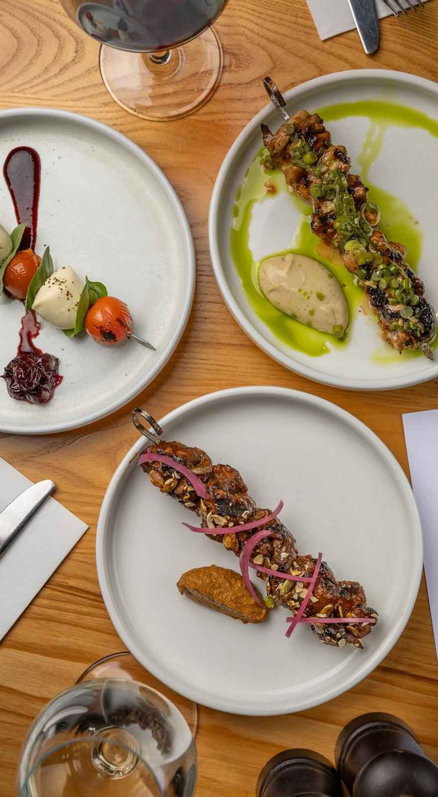 Nomad Bar Bistro & Woodfired Pizza