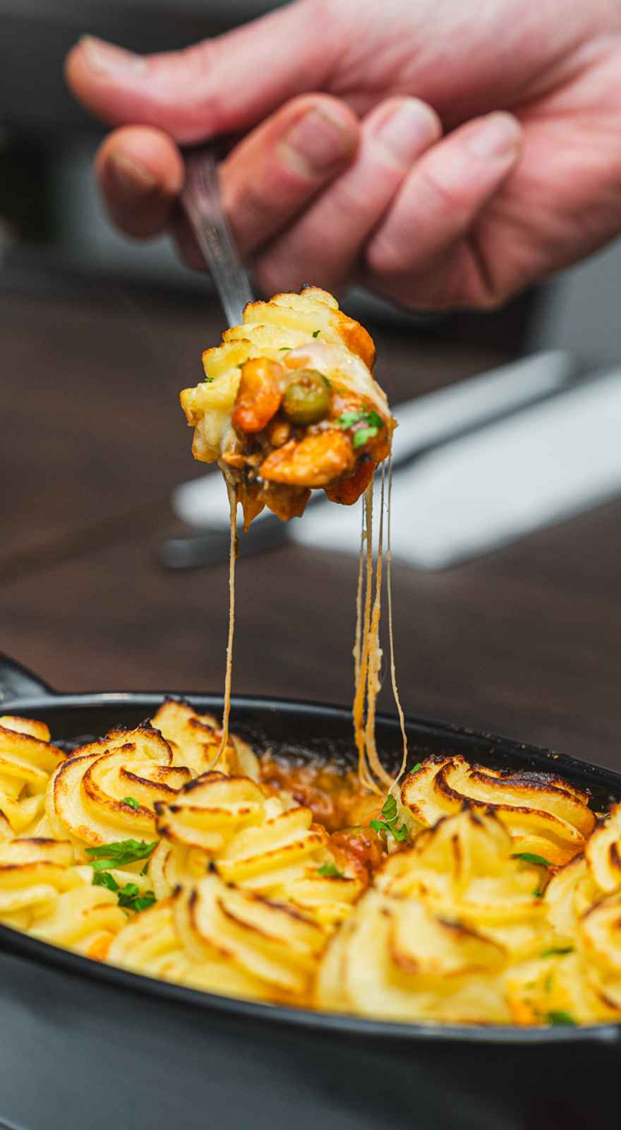 Luminous Bar & Restaurant