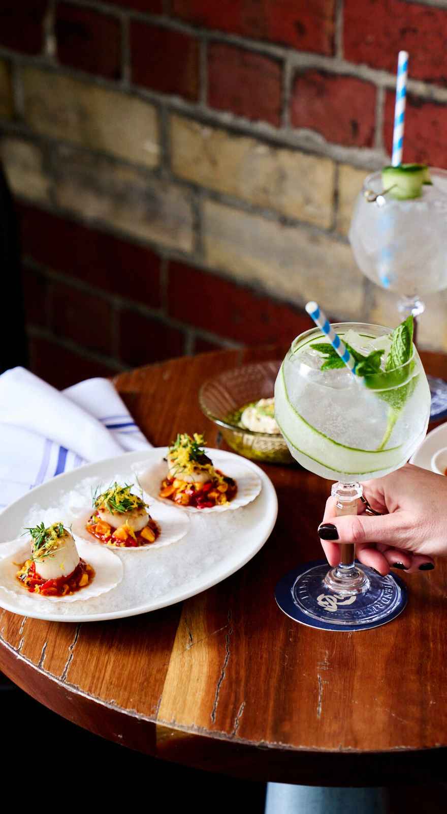 Ronnie's Terrace Bar ( Rialto Piazza )