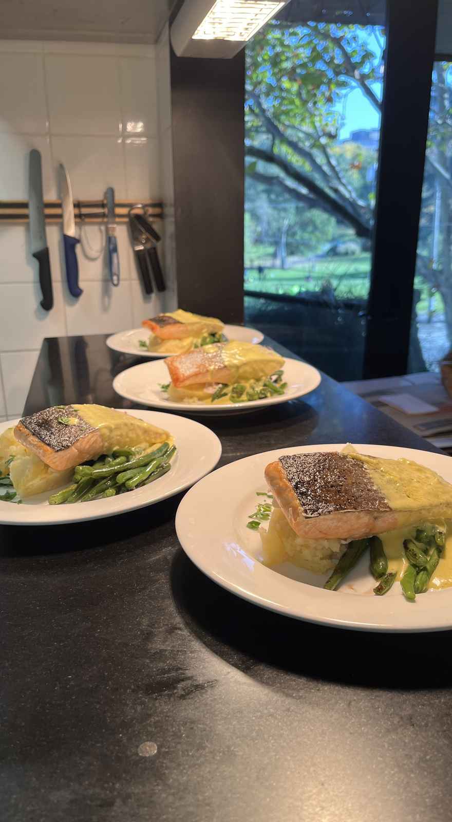 Mezzanine Restaurant & Bar