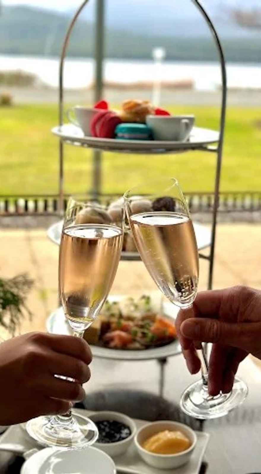 MacKinnon Restaurant & The Explorer Bar