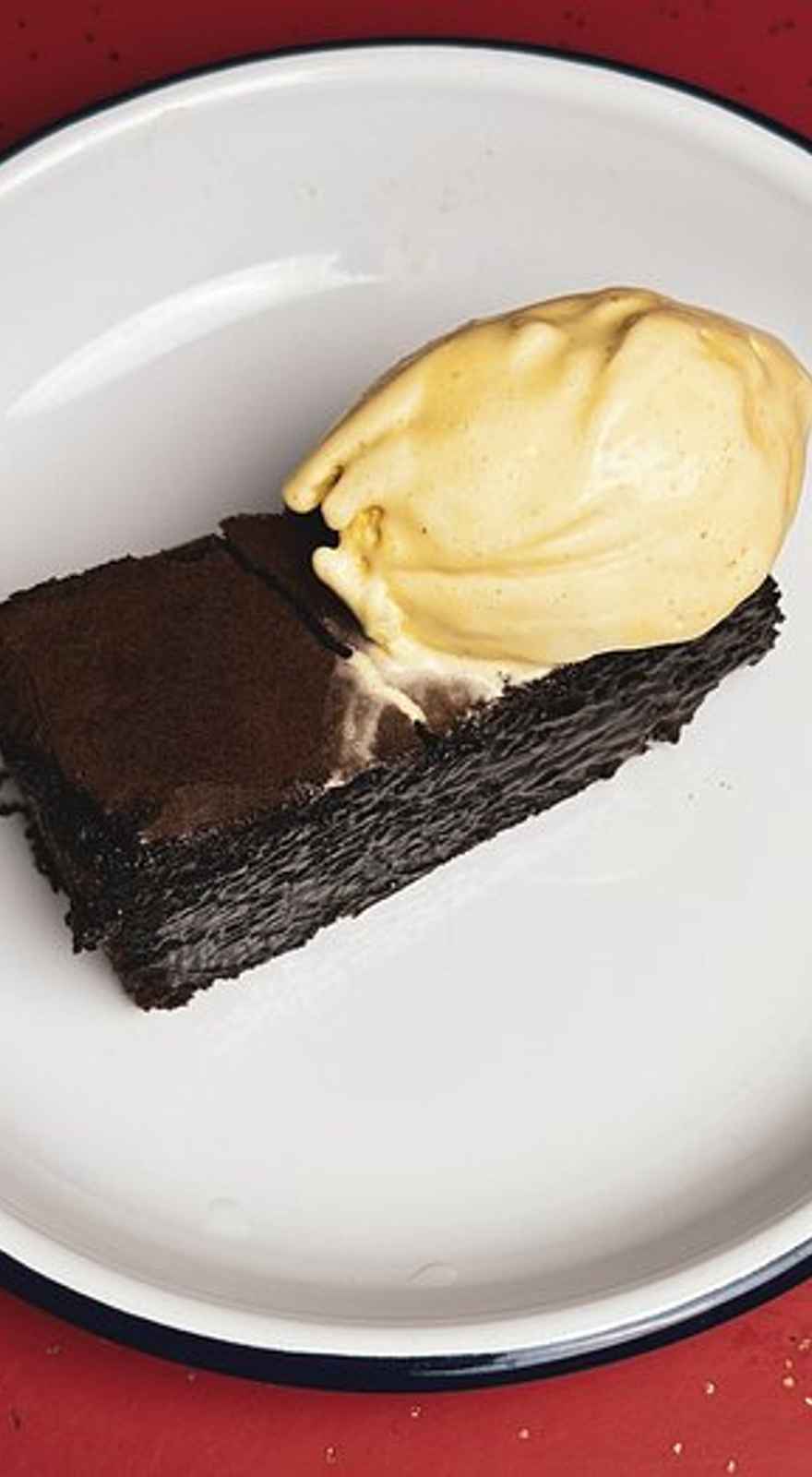 UNDR / HOUSE OF FLAVAZ